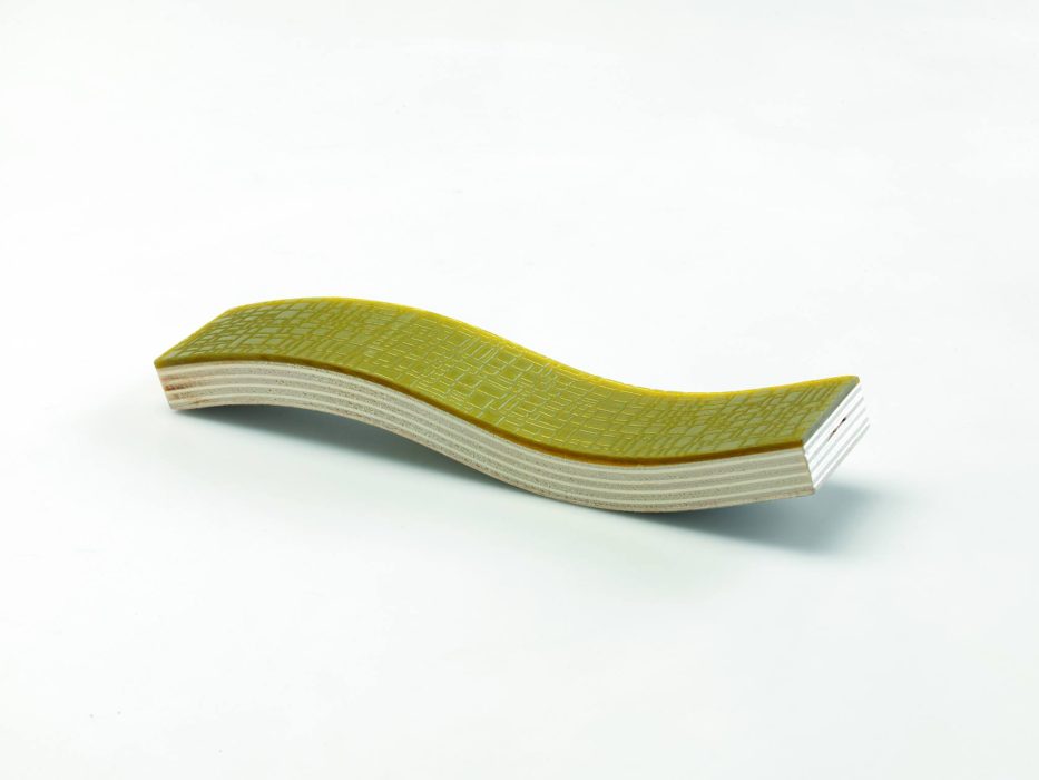 accoppiato acrilico e legno curvato